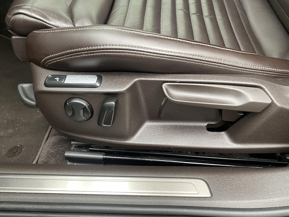 Volkswagen Passat 2.0 TDi Highline