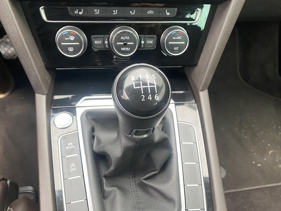 Volkswagen Passat 2.0 TDi Highline