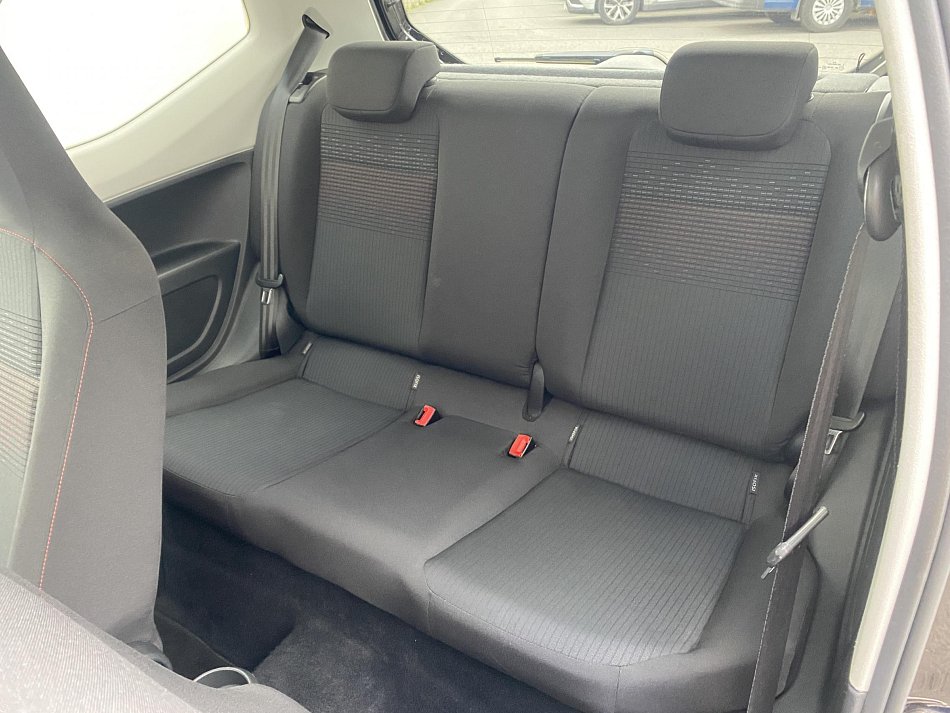 Volkswagen Up! 1.0 MPi Sound