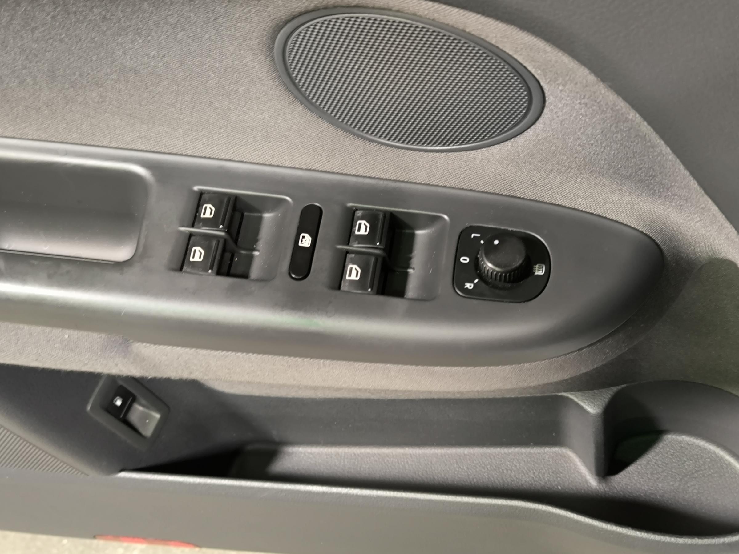 Volkswagen Golf Plus, 2007 - pohled č. 16