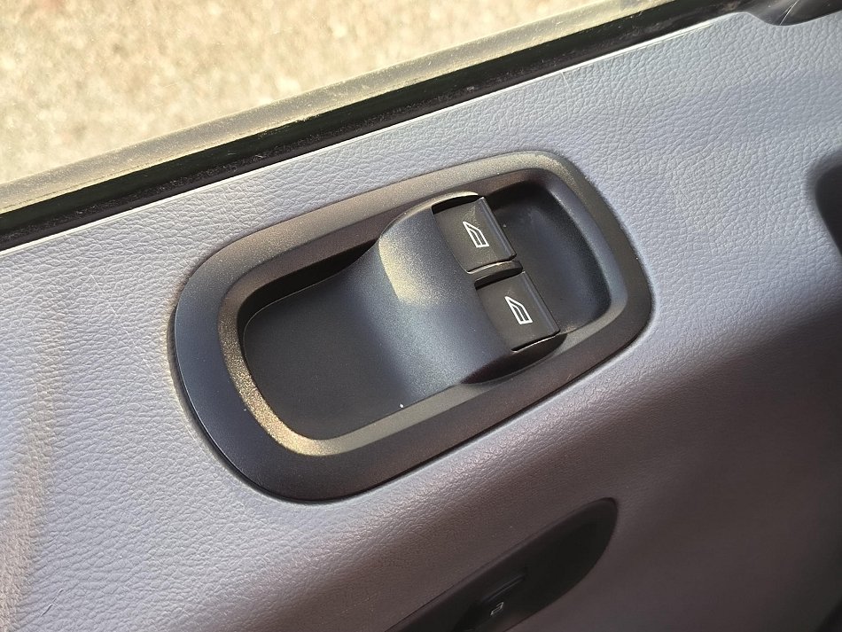 Ford Transit 2.0TDCi  VALNÍK