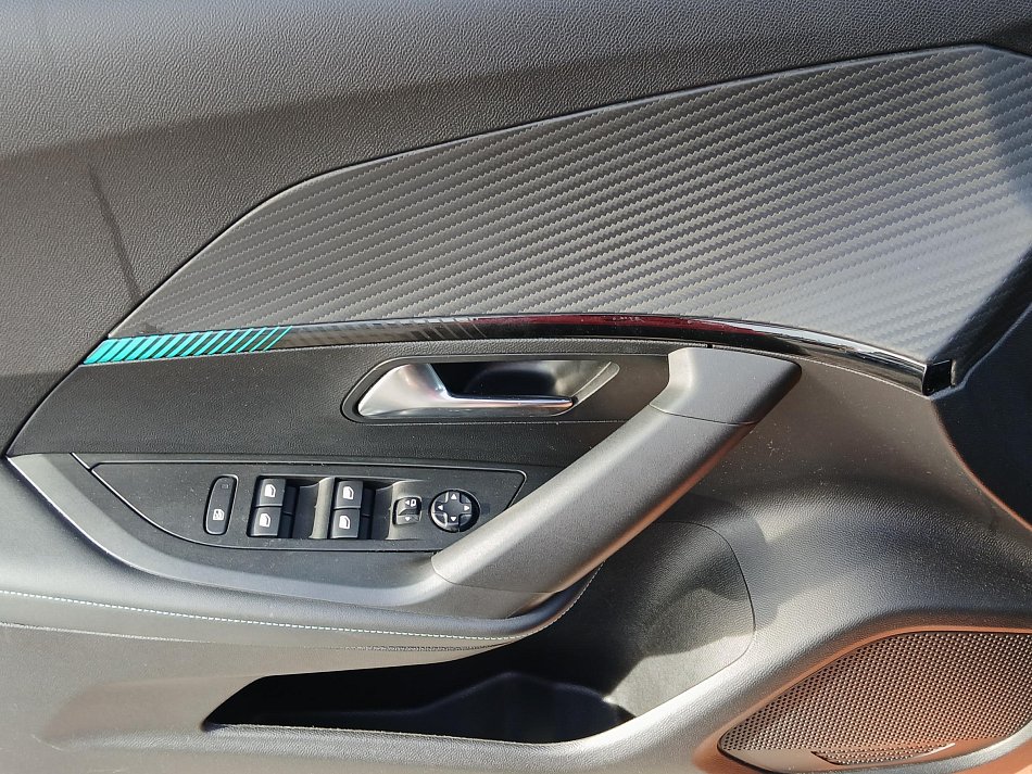 Peugeot 2008 1.2 PT Allure