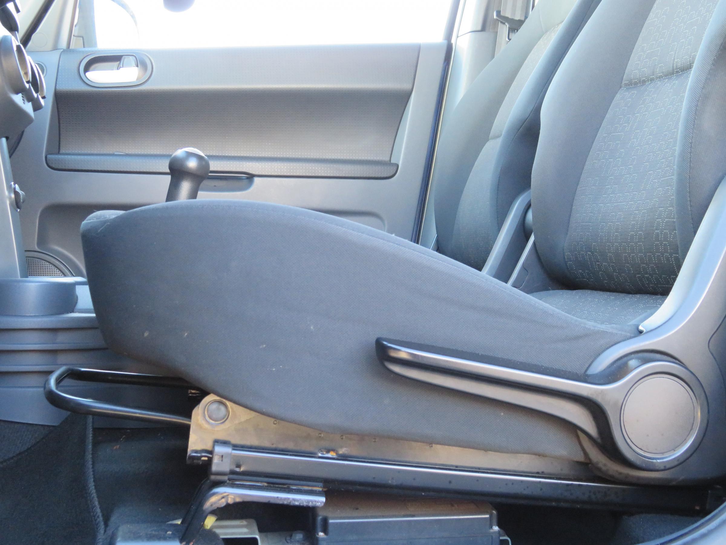 Mitsubishi Colt, 2012 - pohled č. 16