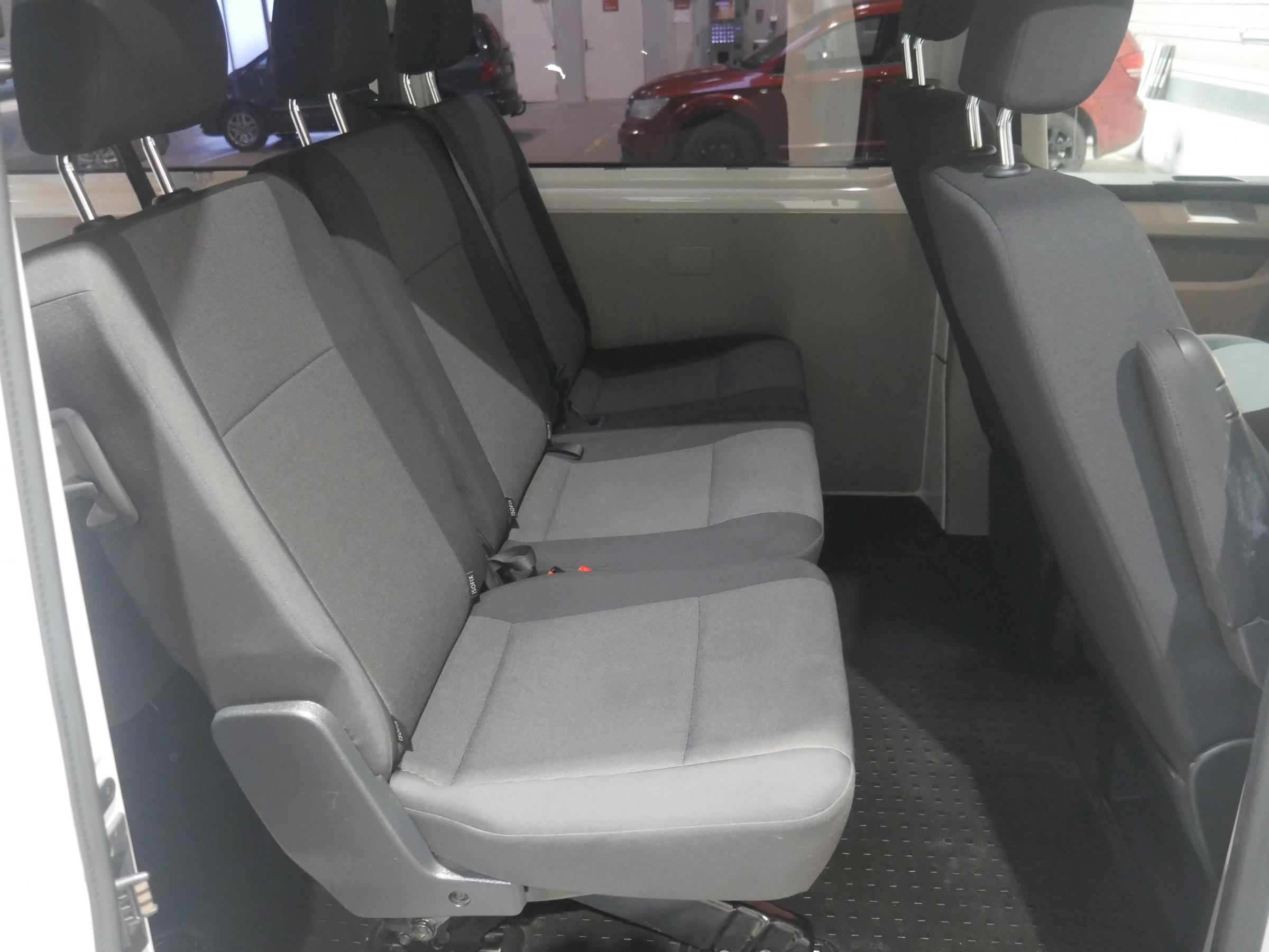 Volkswagen Transporter, 2015 - pohled č. 11