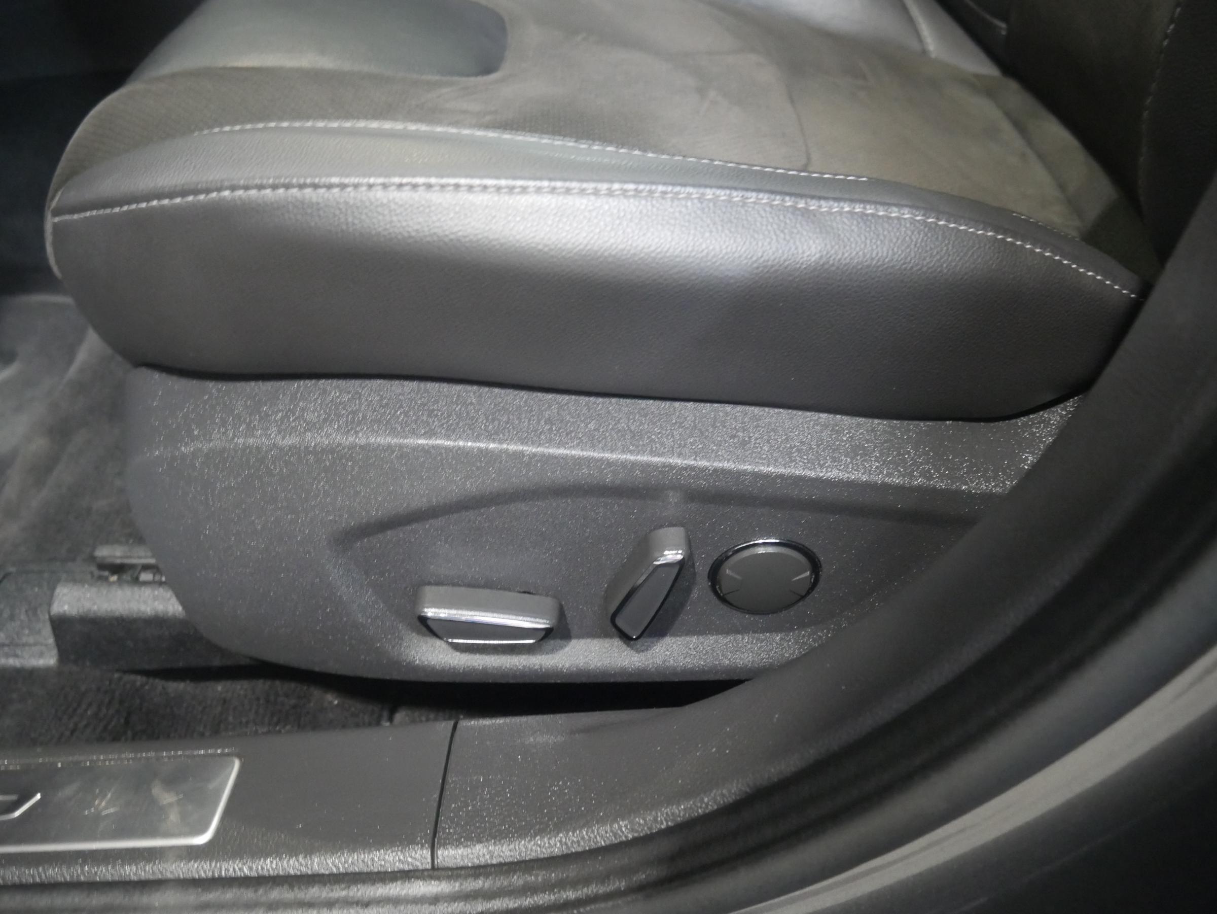 Ford Mondeo, 2016 - pohled č. 12