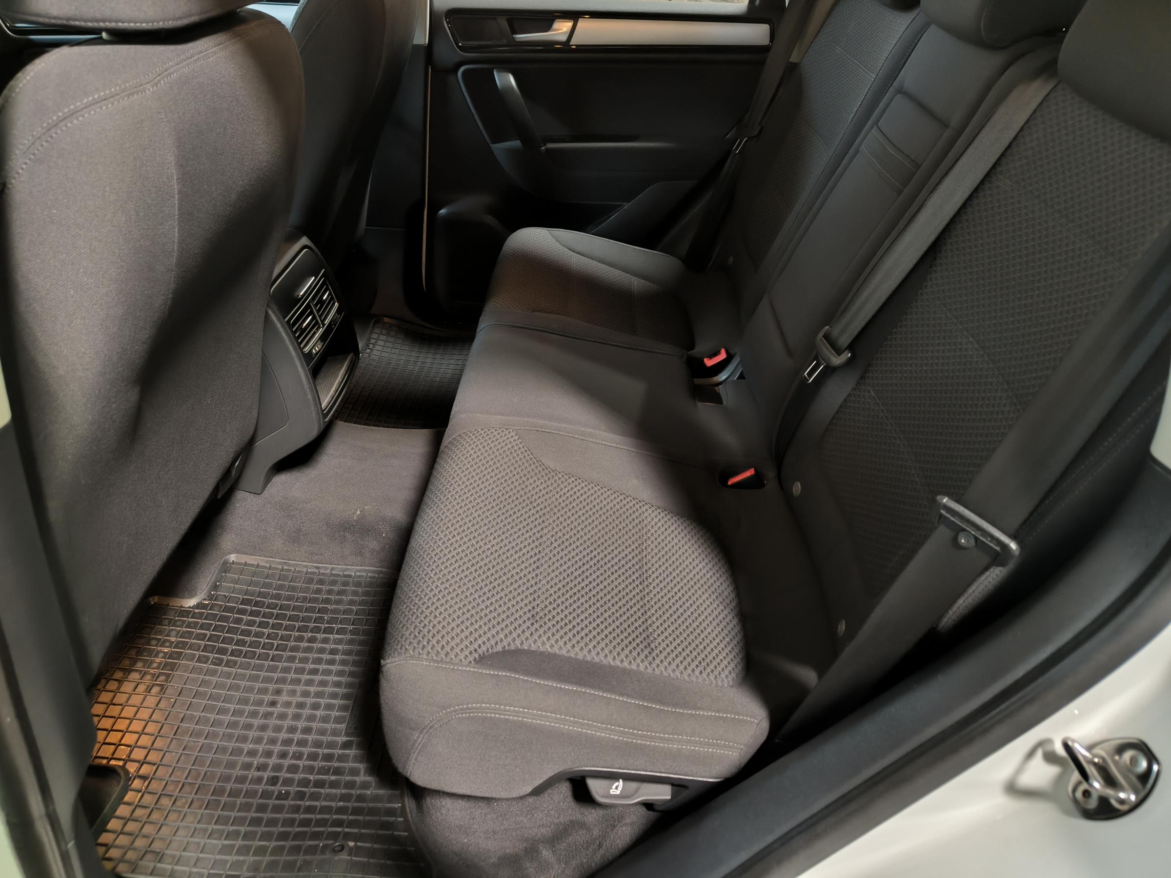 Volkswagen Touareg, 2013 - pohled č. 10