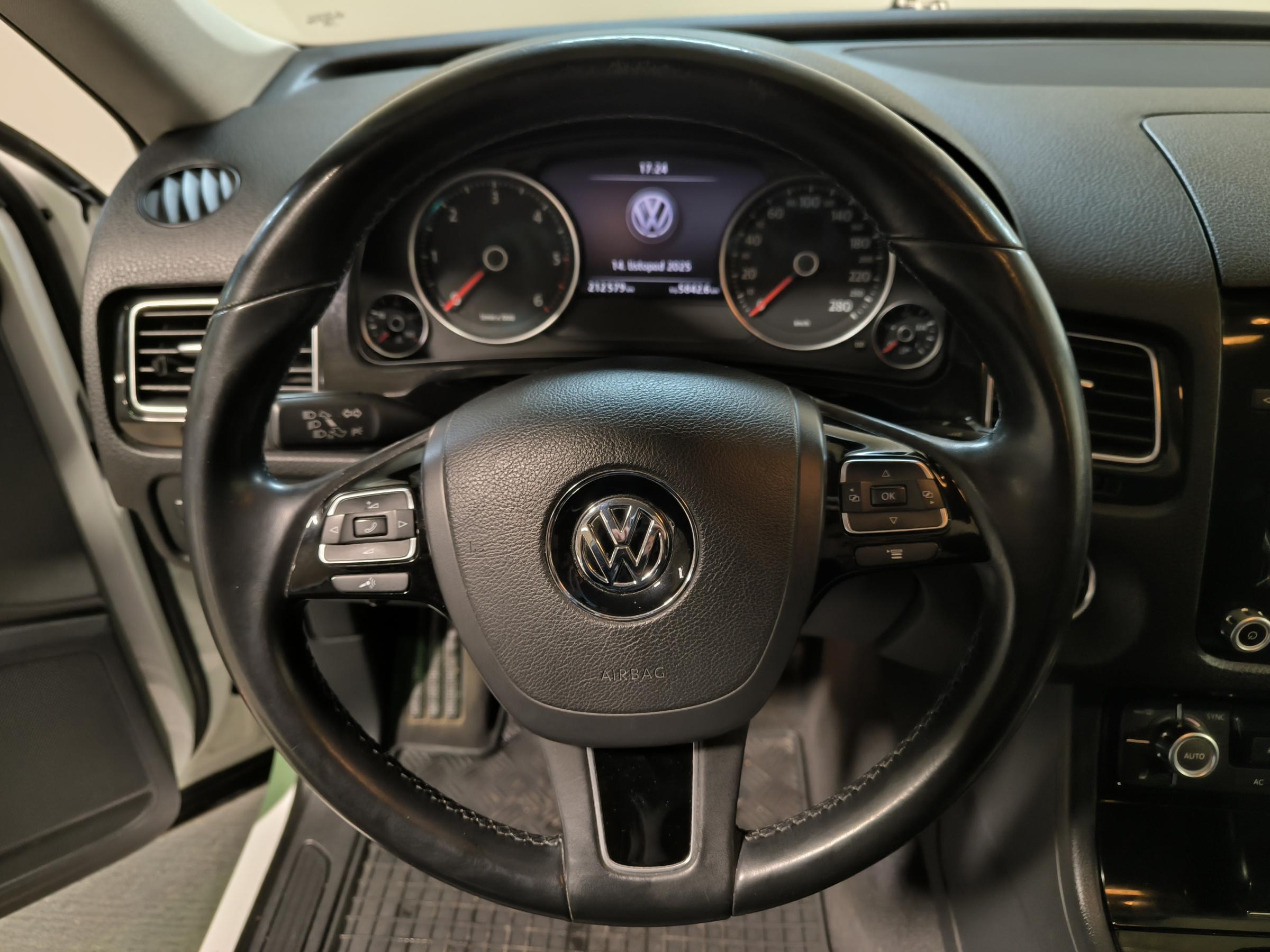 Volkswagen Touareg, 2013 - pohled č. 13