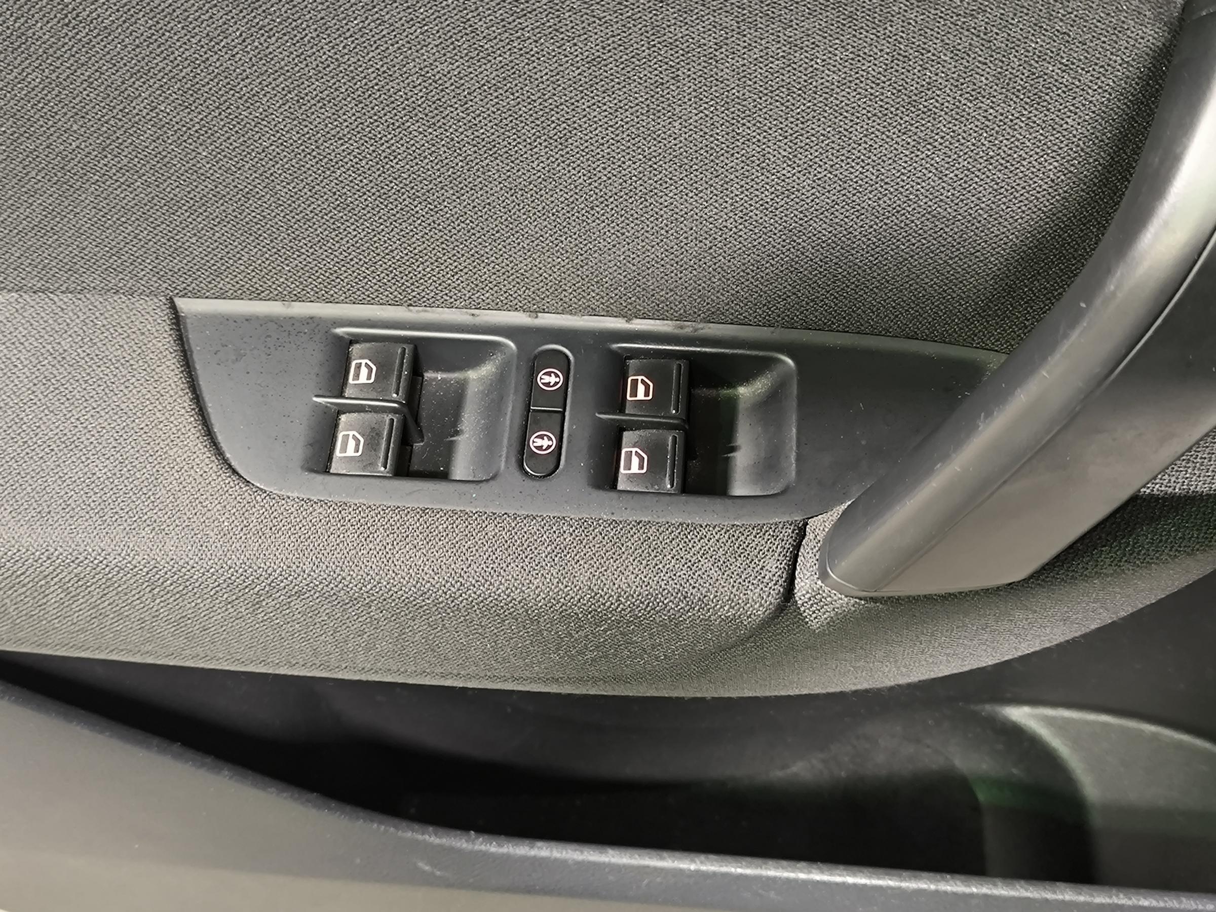 Volkswagen Touareg, 2013 - pohled č. 17