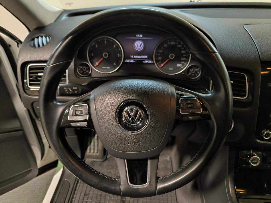 Volkswagen Touareg 3.0TDi  4Motion