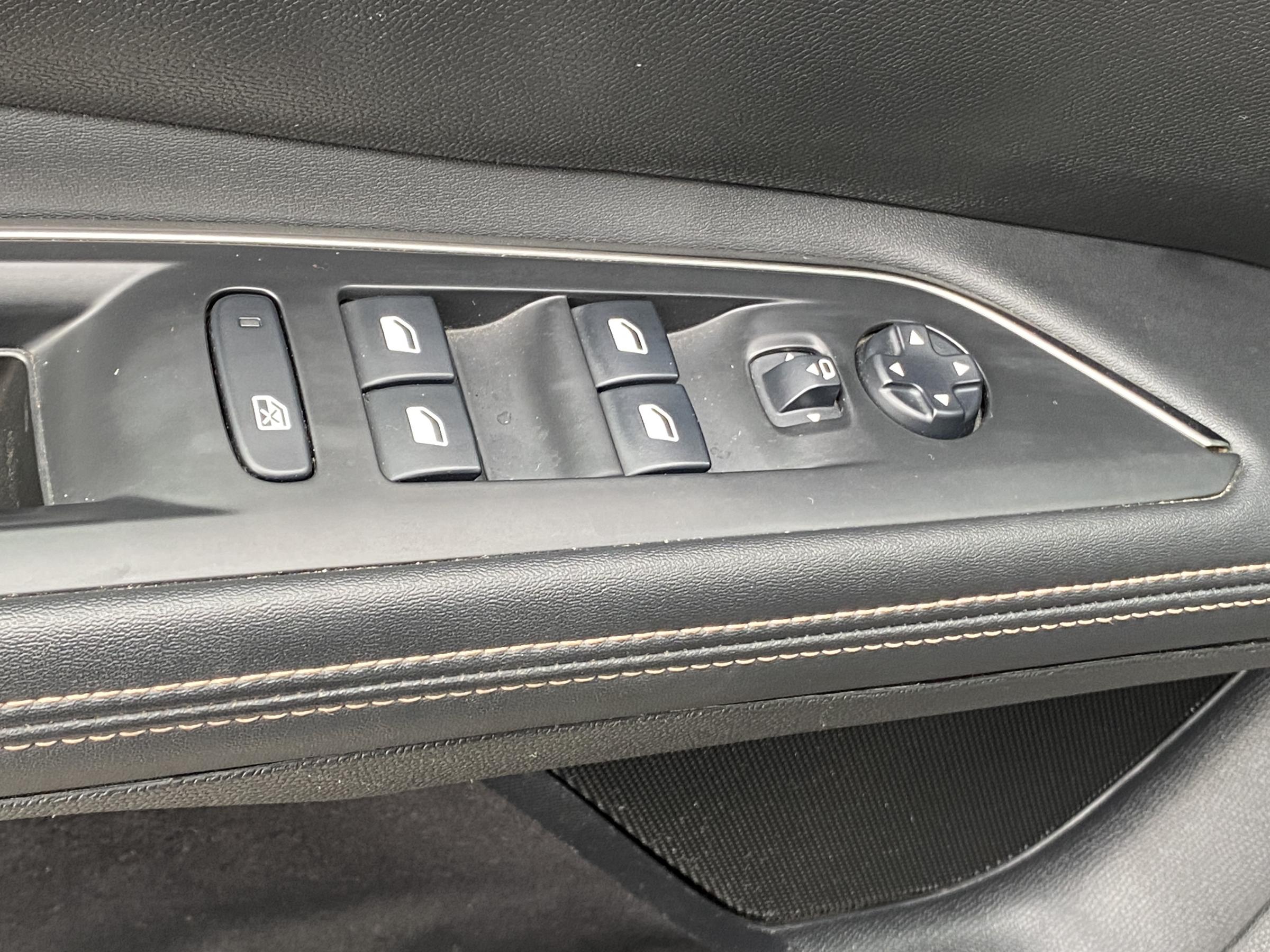 Peugeot 5008, 2019 - pohled č. 11