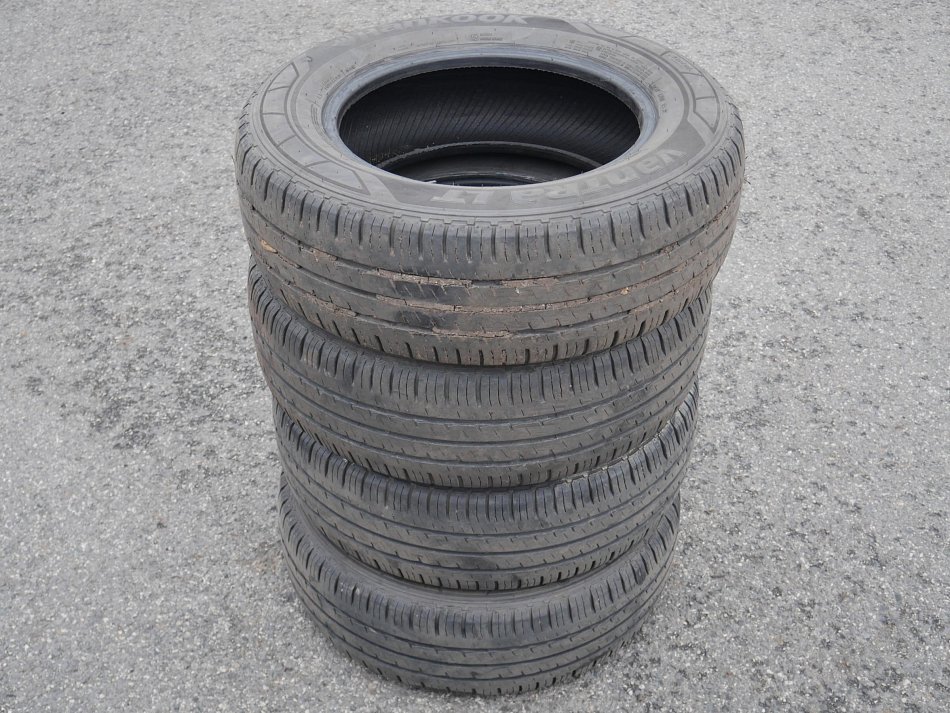 Renault Trafic 2.5dCi Passenger L2 9míst