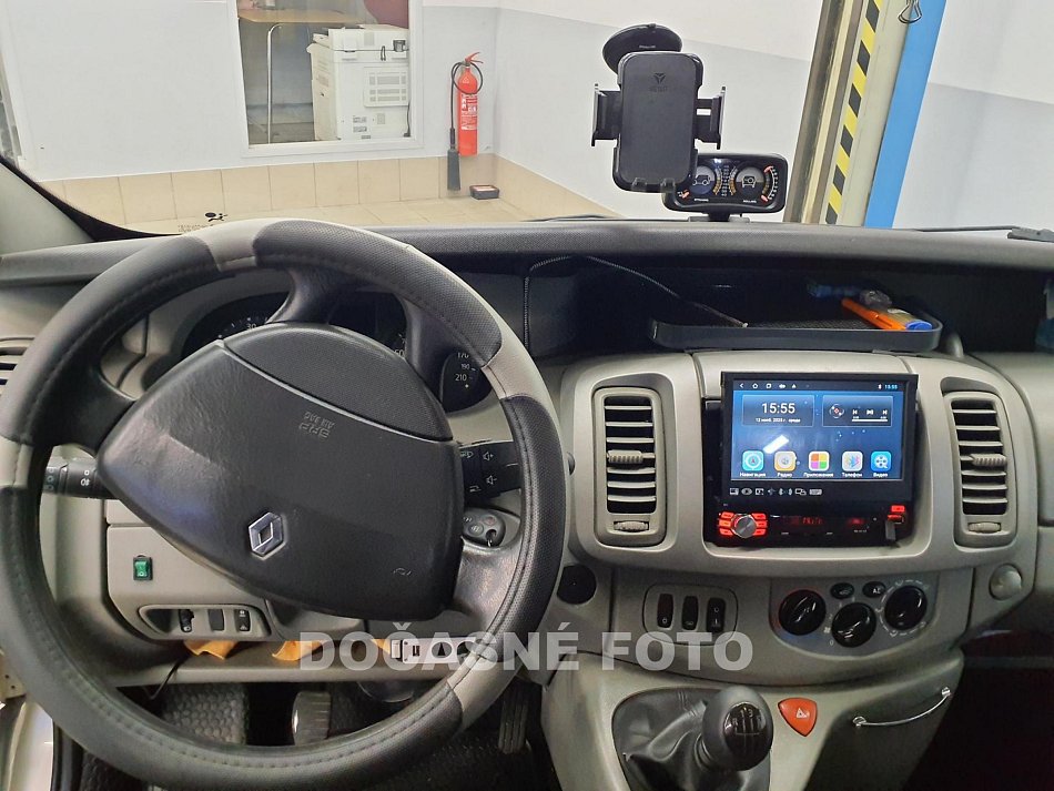 Renault Trafic 2.5dCi Passenger L2 9míst