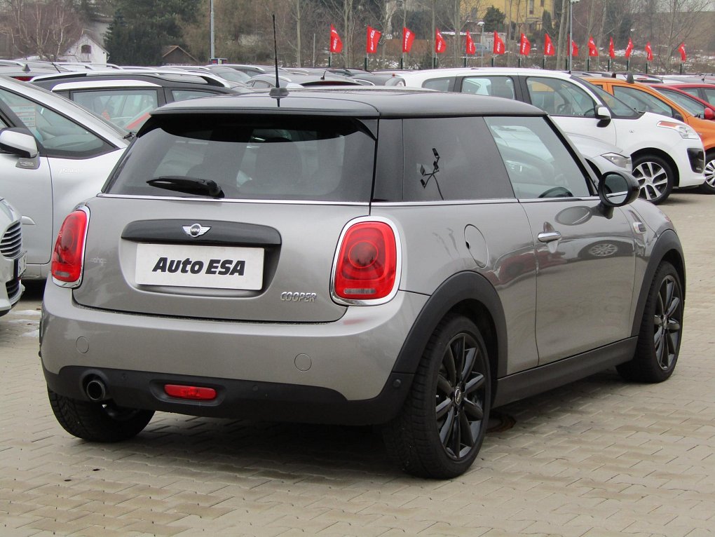 Mini Cooper 1.5i 
