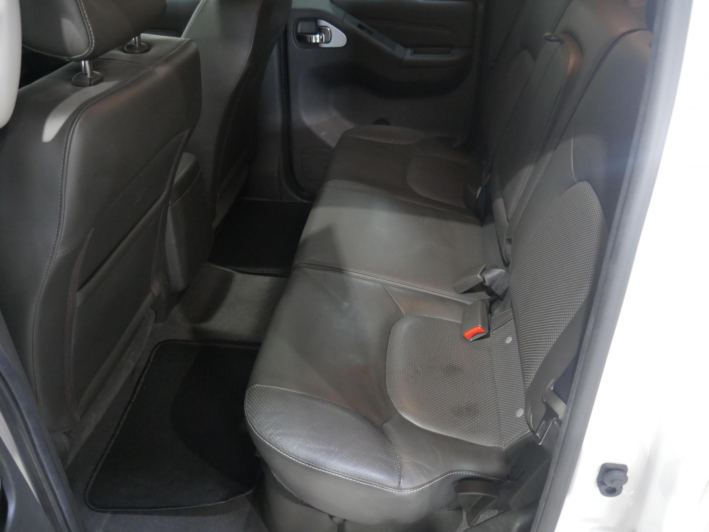 Nissan Navara, 2015 - pohled č. 10