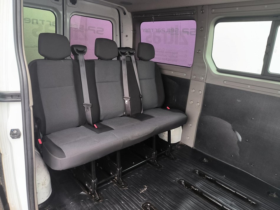 Renault Master 2.3dCi  L1H1 5míst