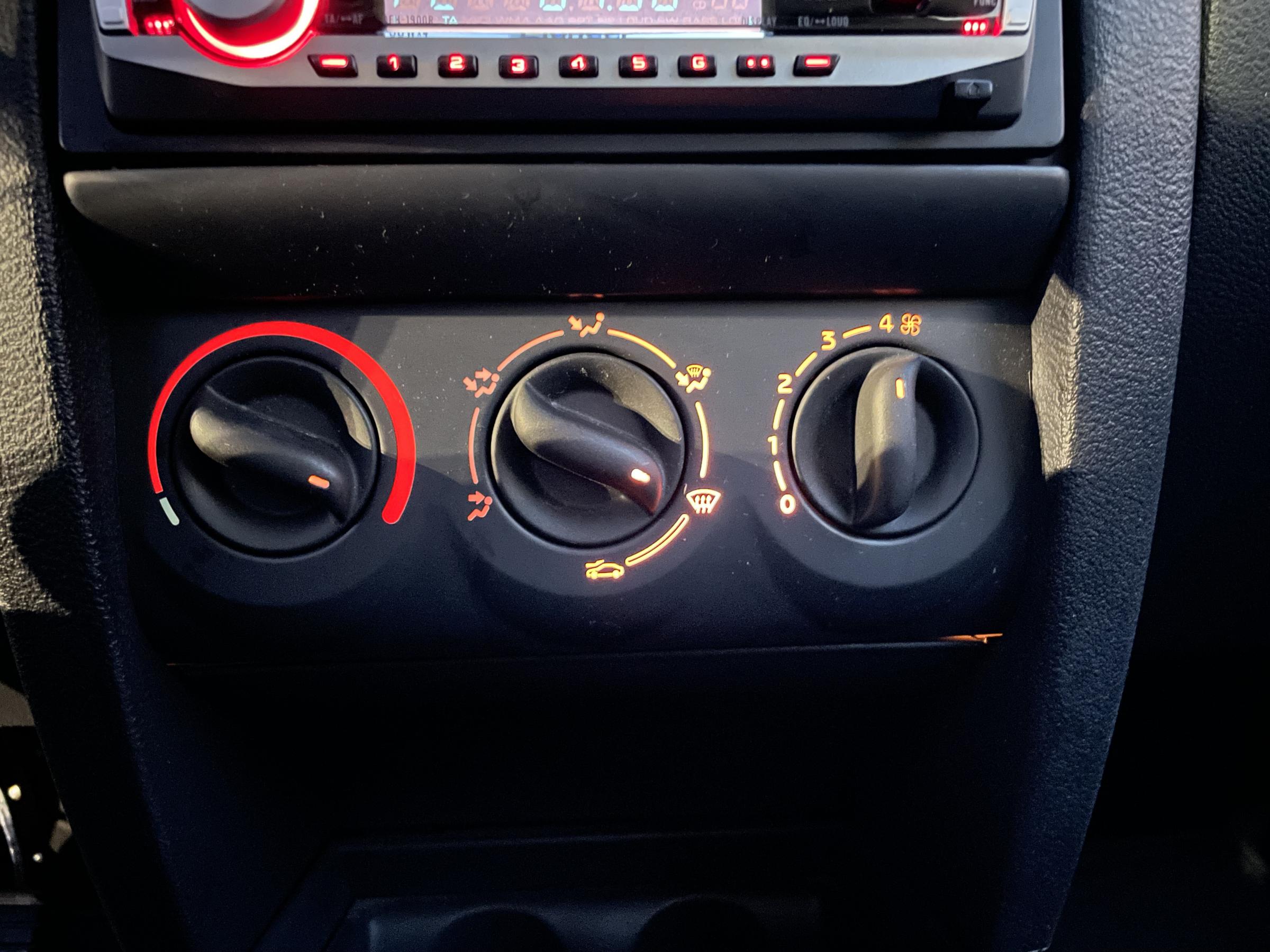 Renault Clio, 2007 - pohled č. 12