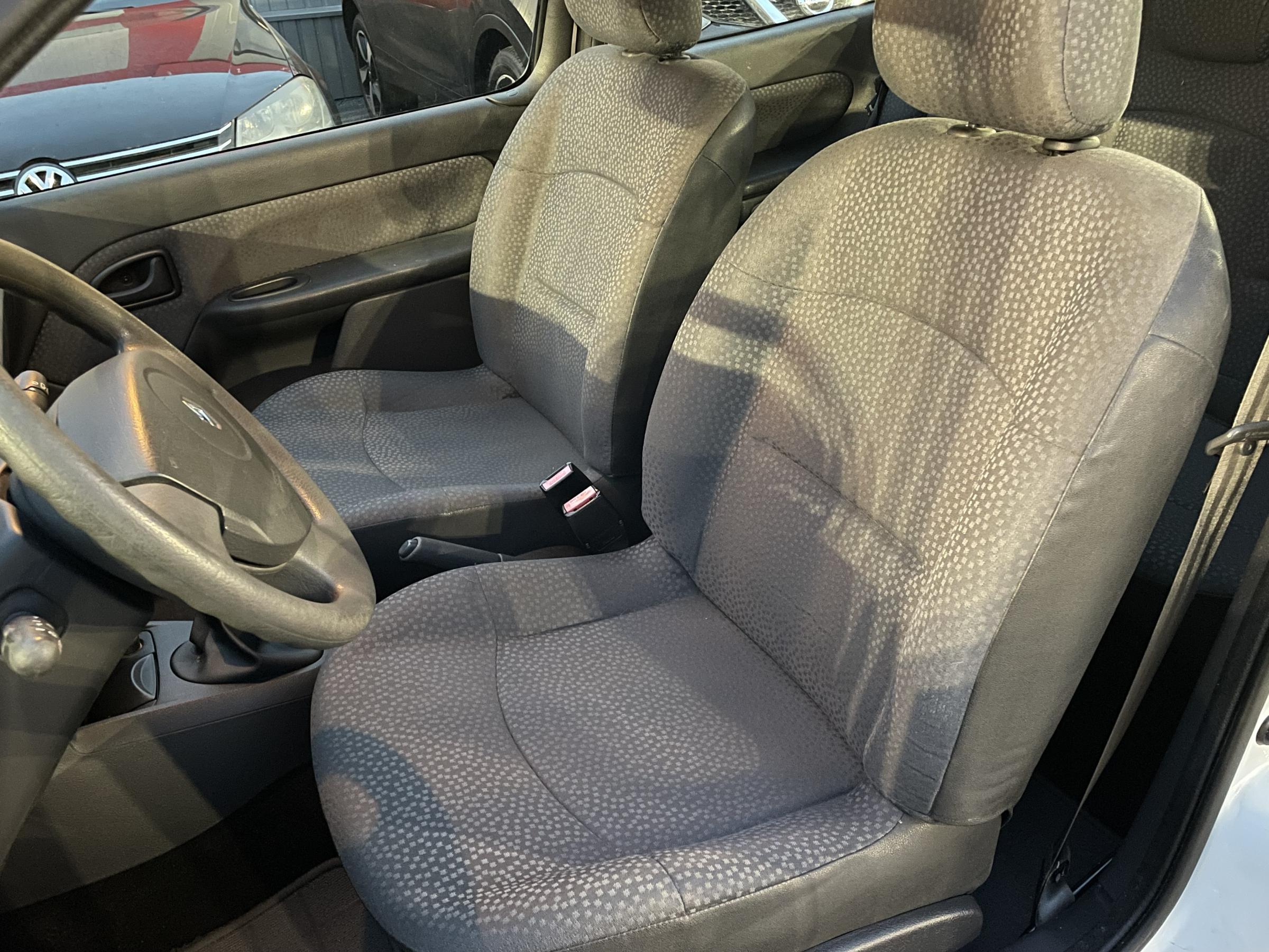 Renault Clio, 2007 - pohled č. 9