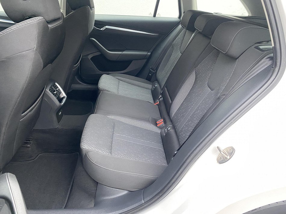 Škoda Octavia IV 1.5 TSi Style