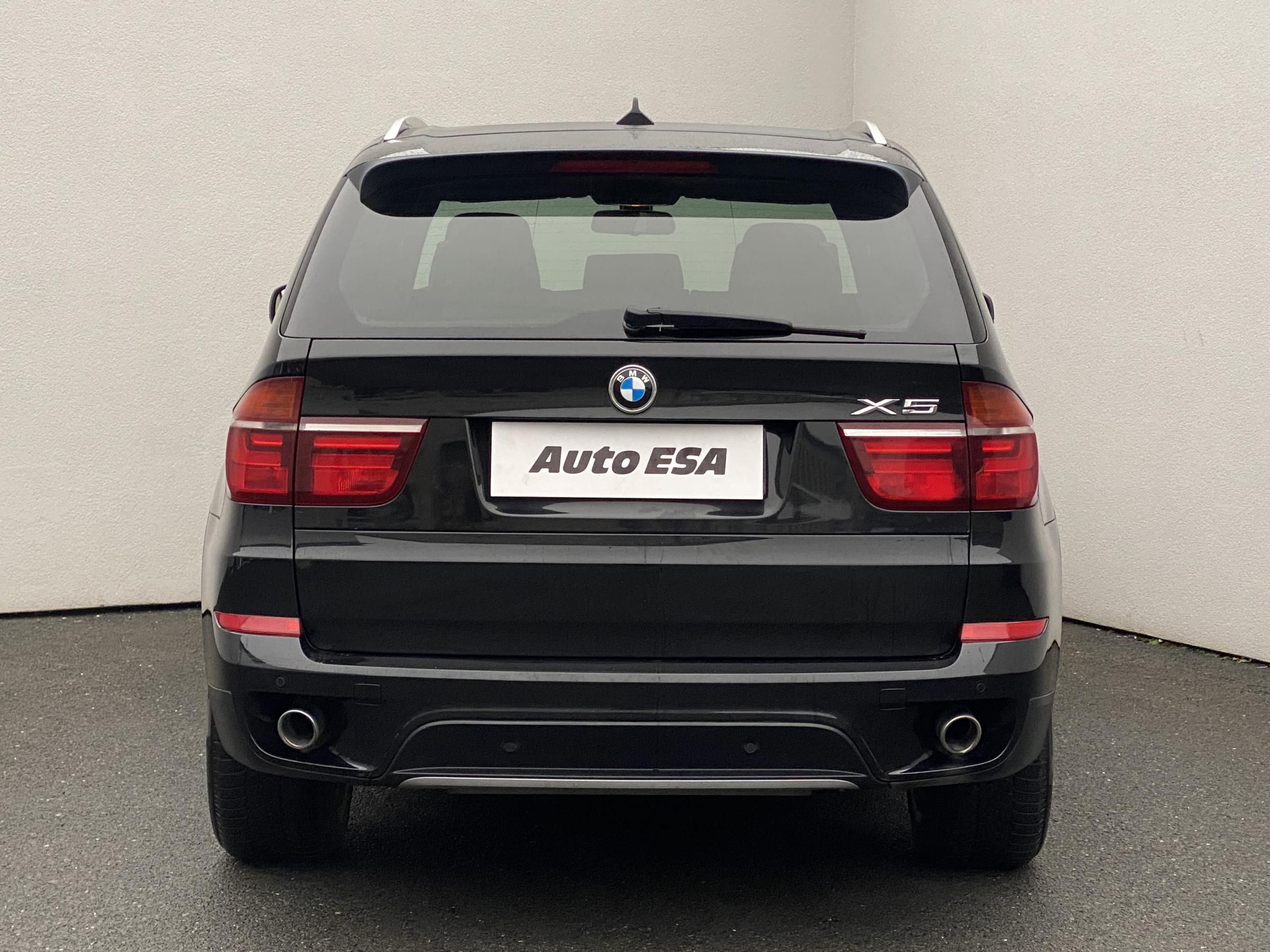 BMW X5, 2013 - pohled č. 5