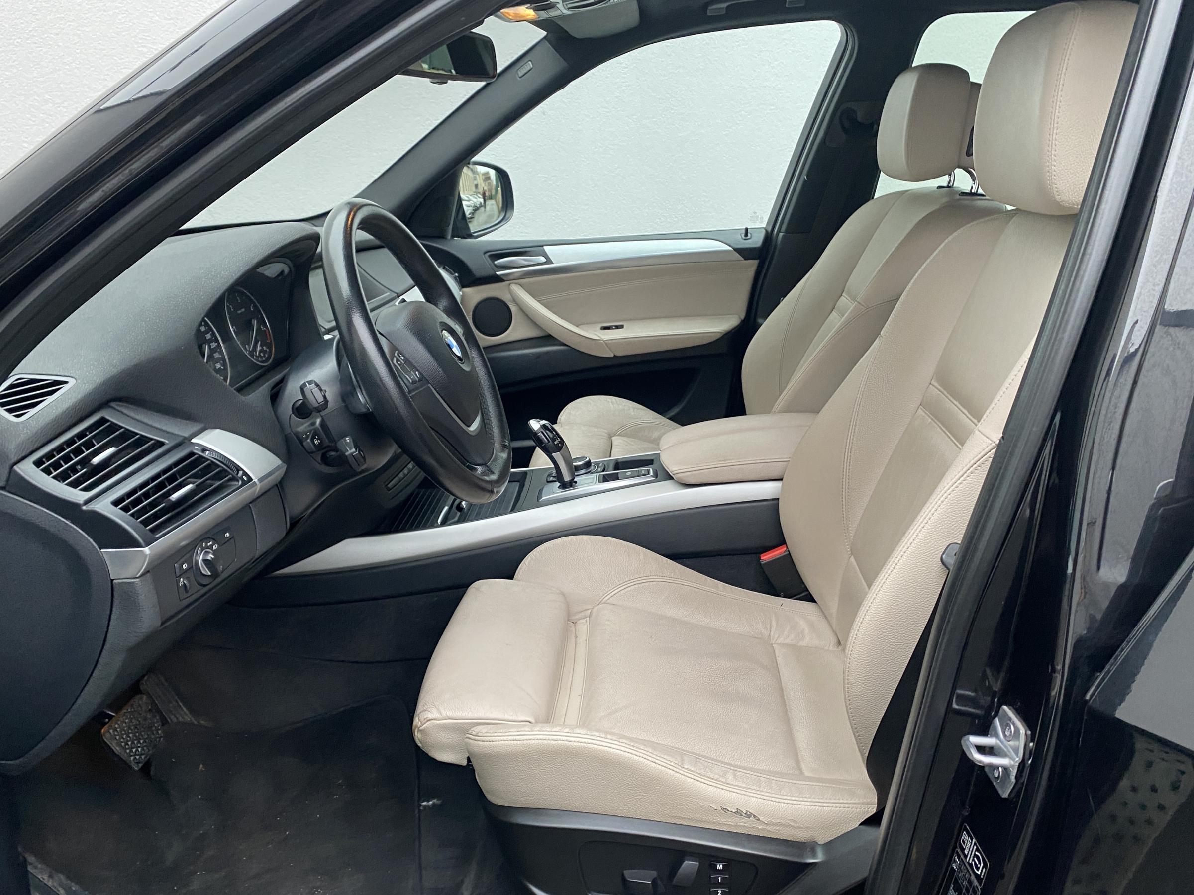 BMW X5, 2013 - pohled č. 9