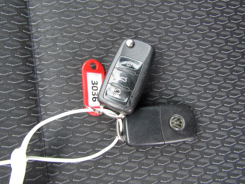 Volkswagen Caddy 2.0TDi Trendline MAXi 7míst