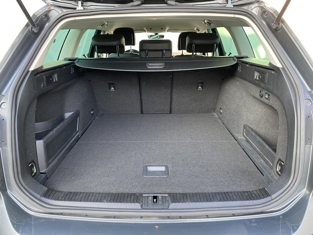 Volkswagen Passat 2.0 TDi Highline