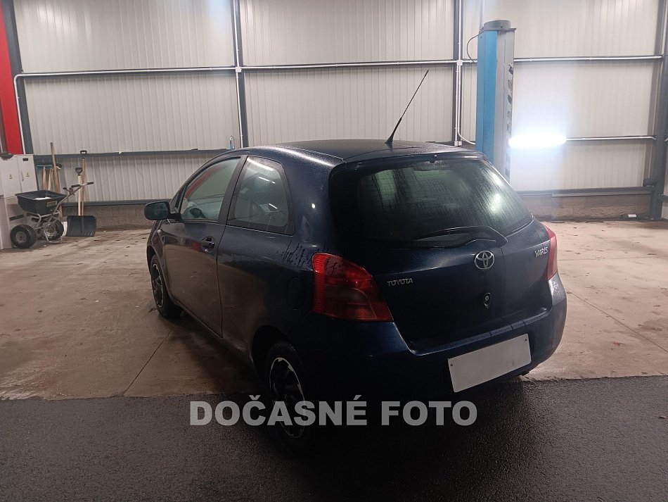 Toyota Yaris 1.0i 