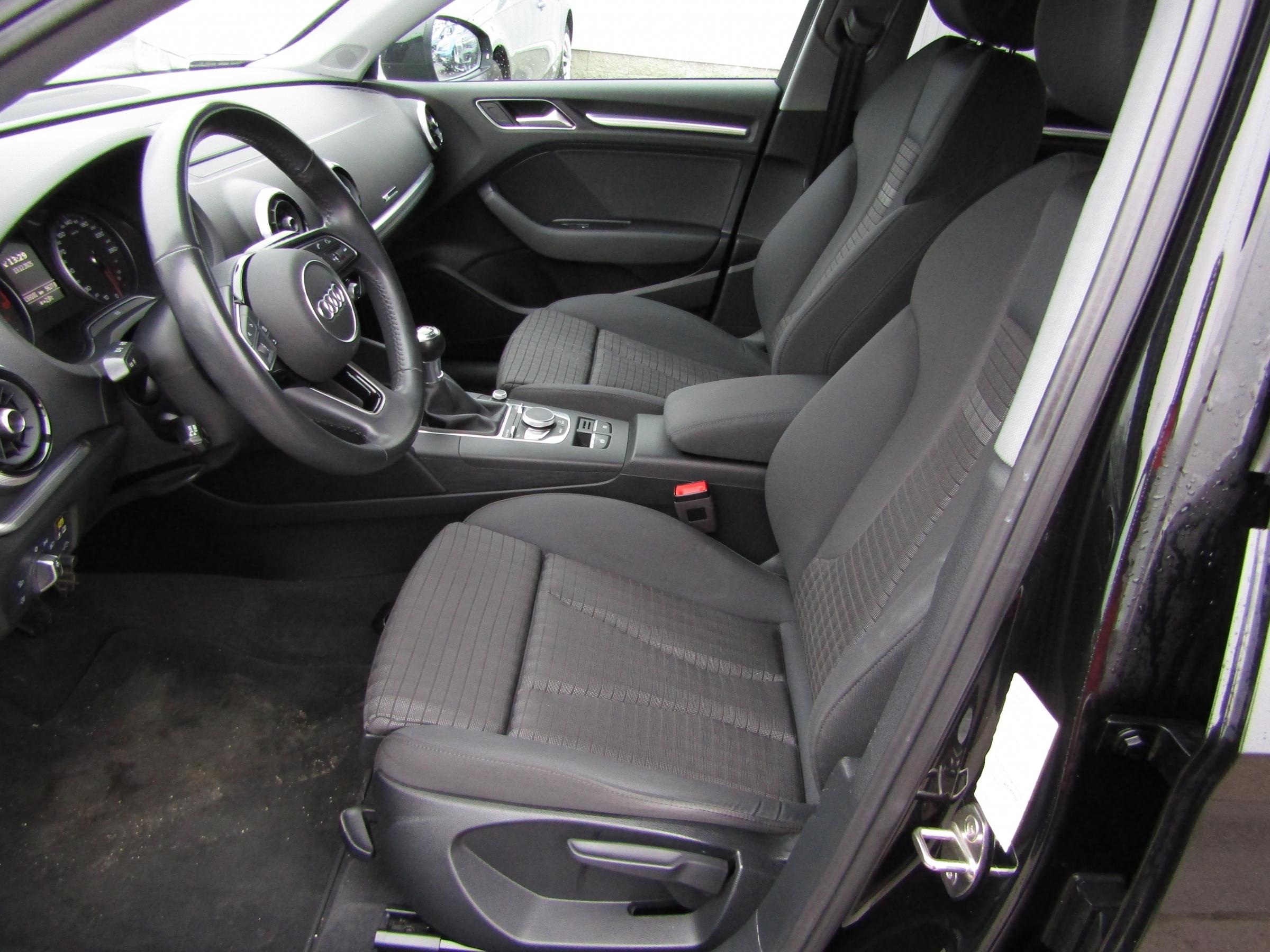 Audi A3, 2018 - pohled č. 9