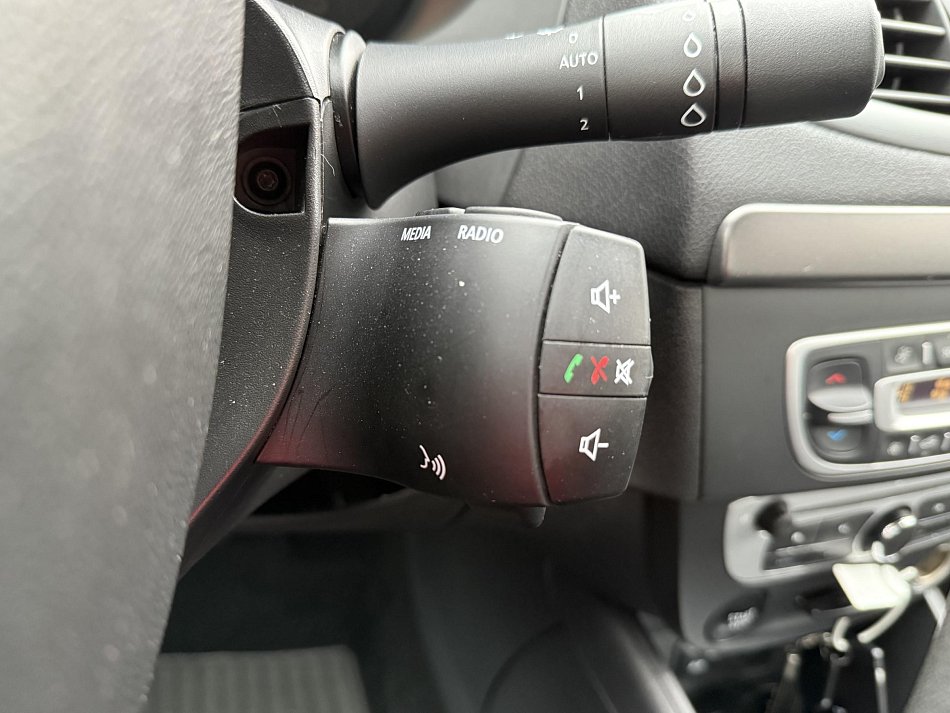 Renault Fluence 1.6 SCE 