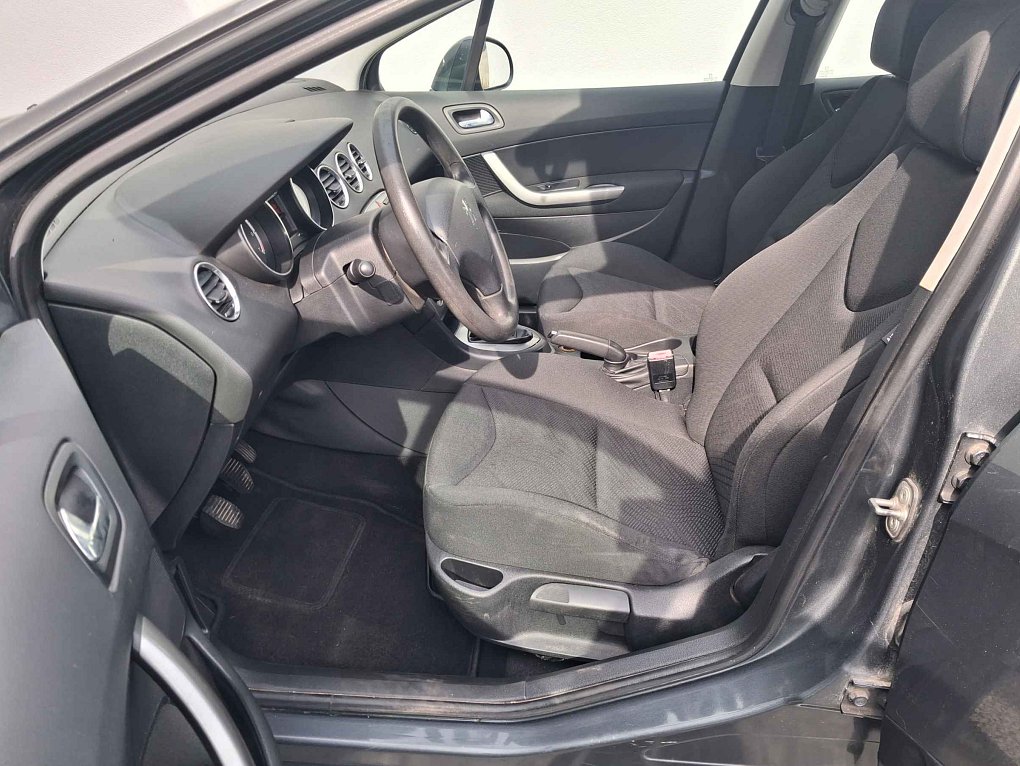 Peugeot 308 1.4i 