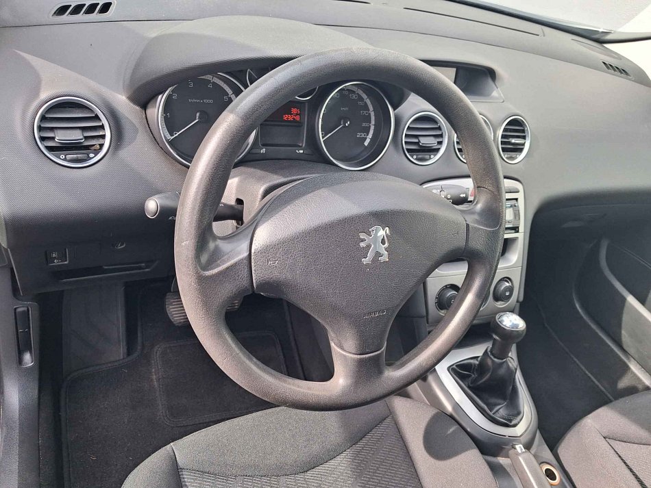 Peugeot 308 1.4i 