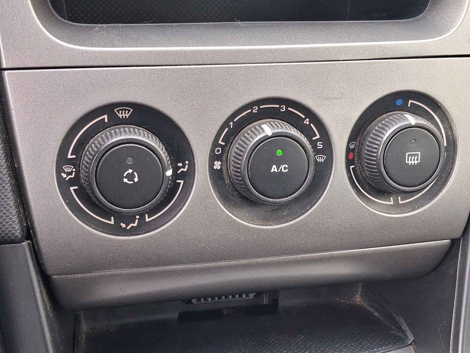 Peugeot 308 1.4i 