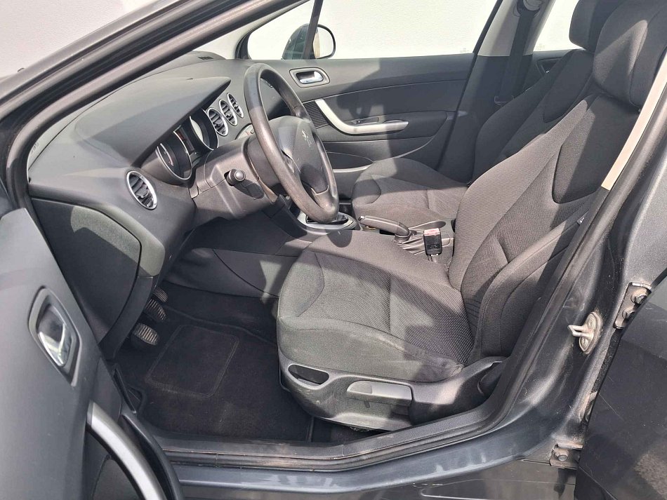 Peugeot 308 1.4i 