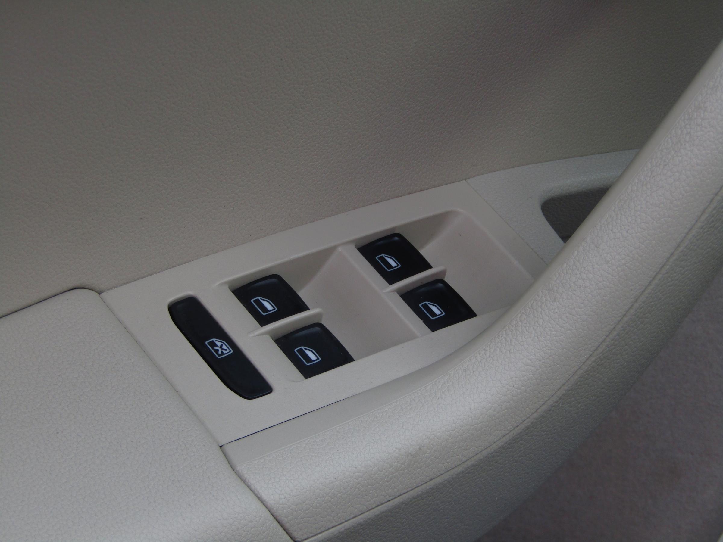 Škoda Octavia III, 2013 - pohled č. 11