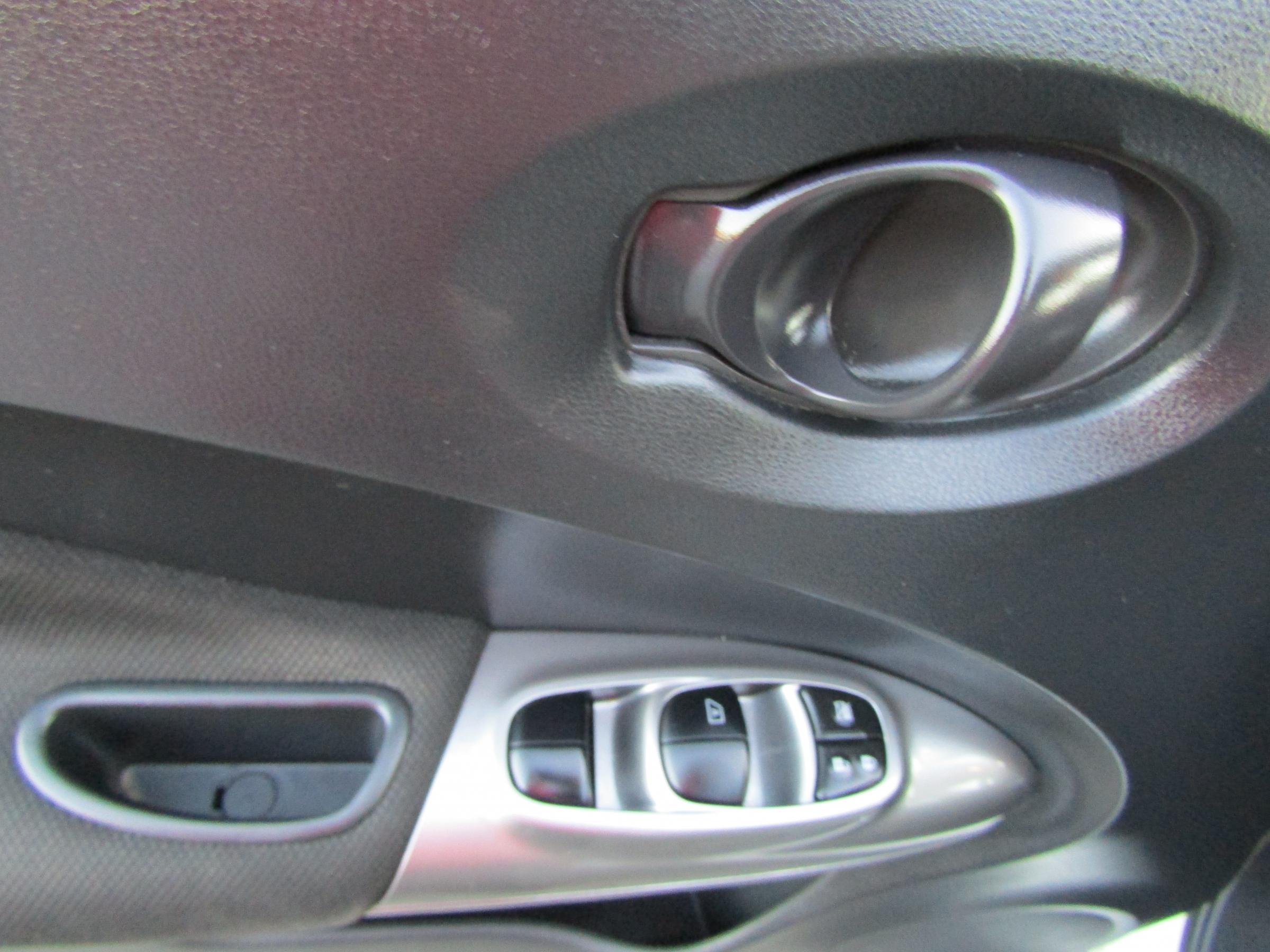 Nissan Juke, 2015 - pohled č. 11