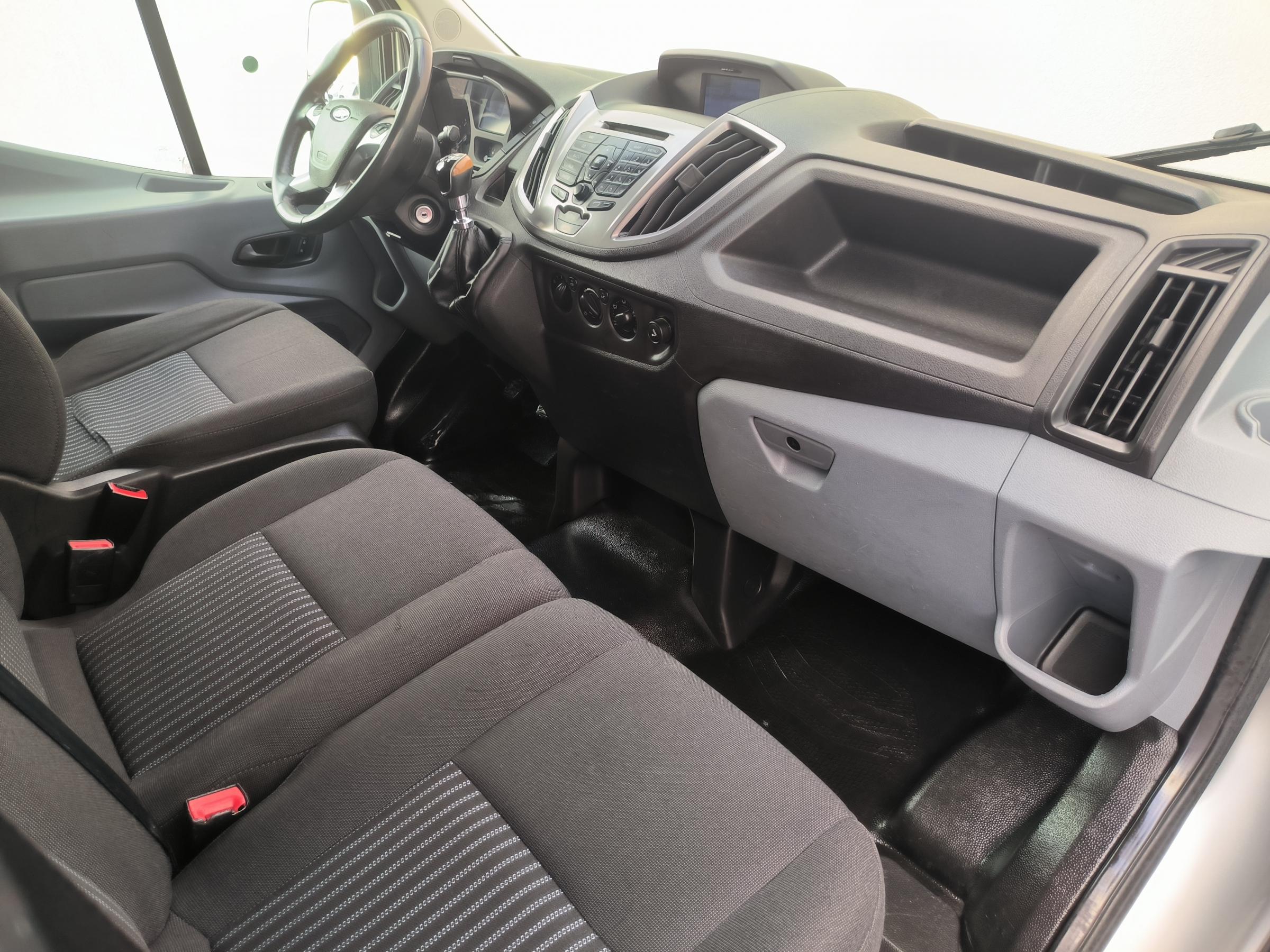 Ford Transit, 2015 - pohled č. 10
