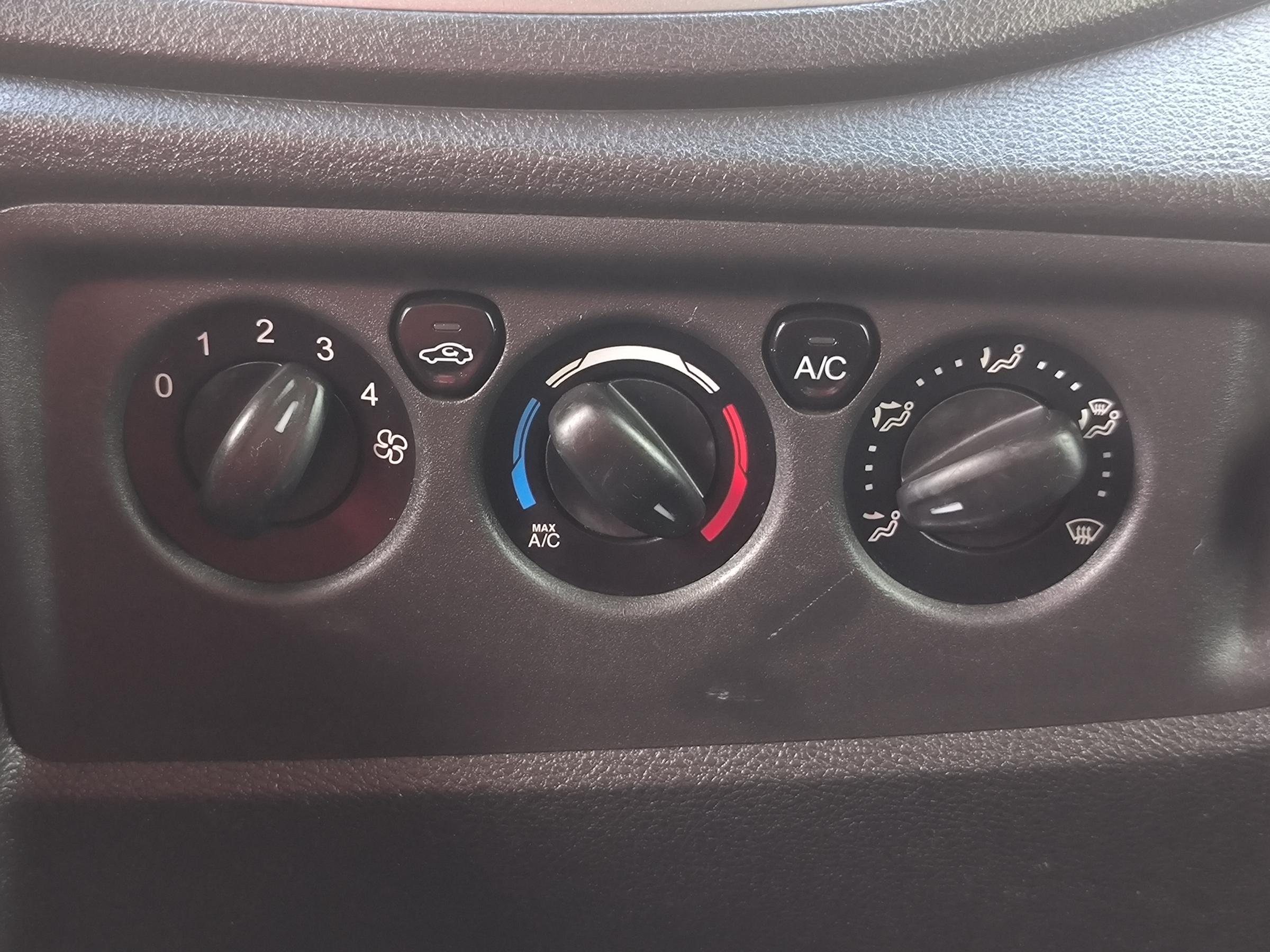 Ford Transit, 2015 - pohled č. 14