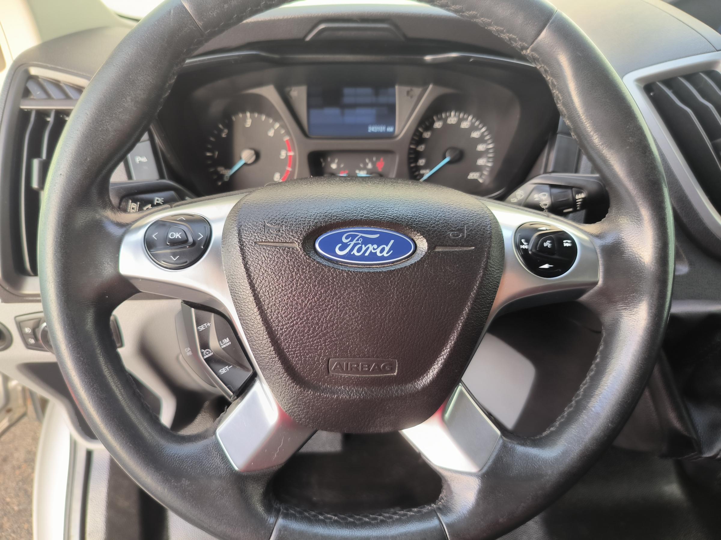 Ford Transit, 2015 - pohled č. 15