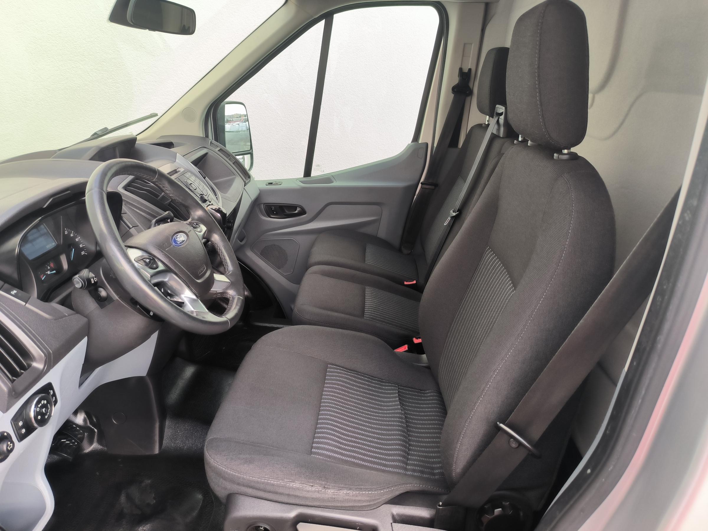 Ford Transit, 2015 - pohled č. 18