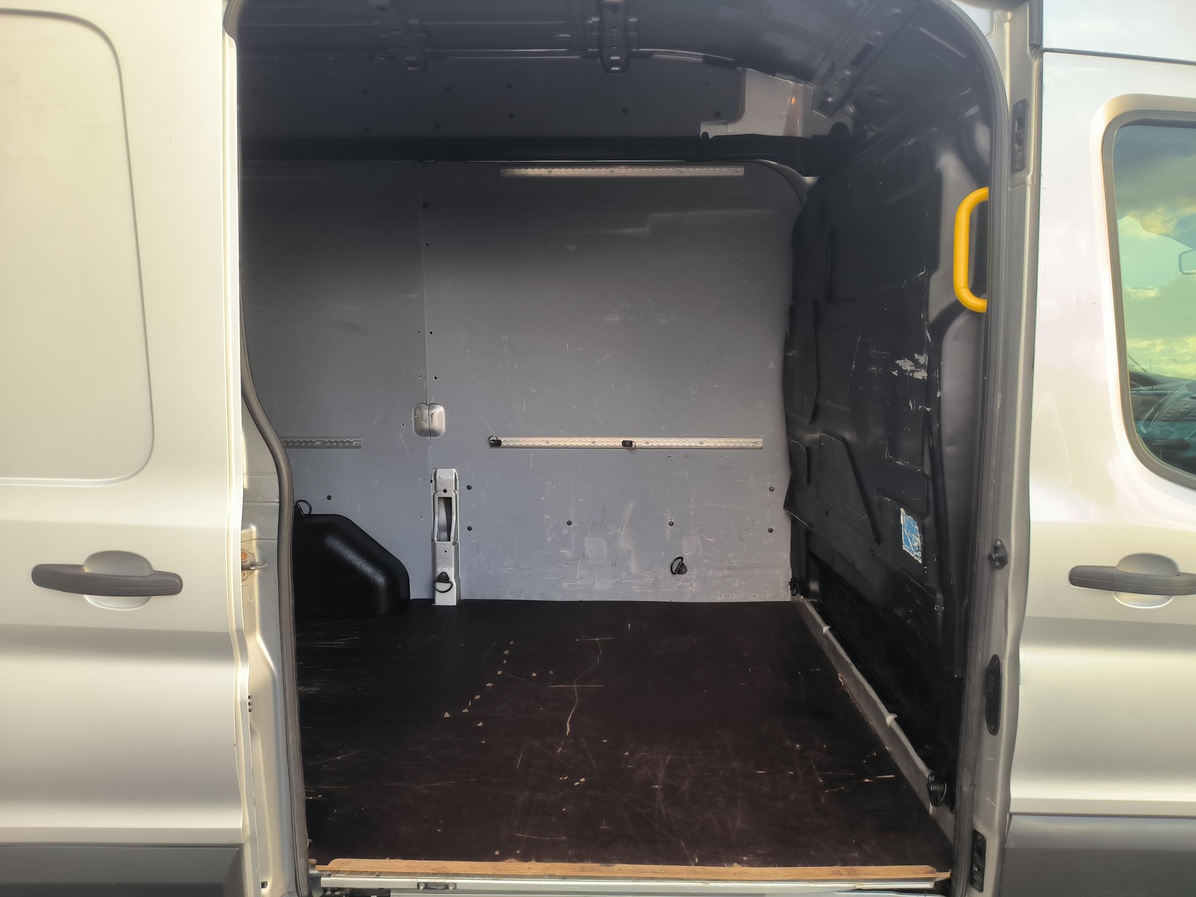 Ford Transit, 2015 - pohled č. 8