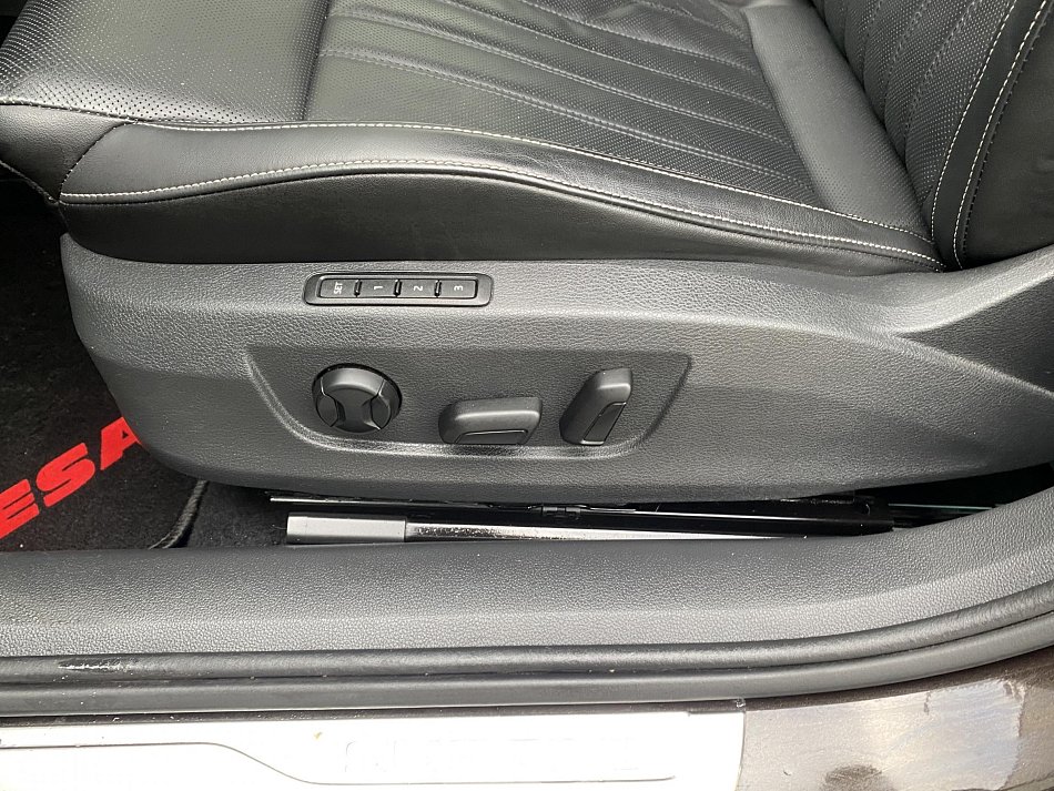 Škoda Superb III 2.0 TDi L&K