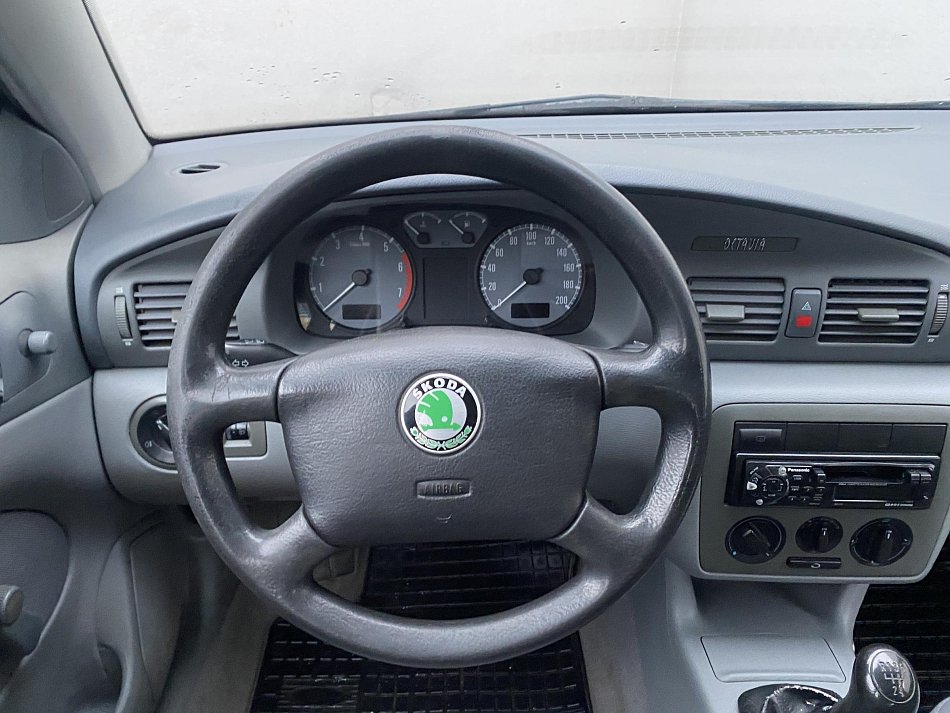 Škoda Octavia 1.6 i 