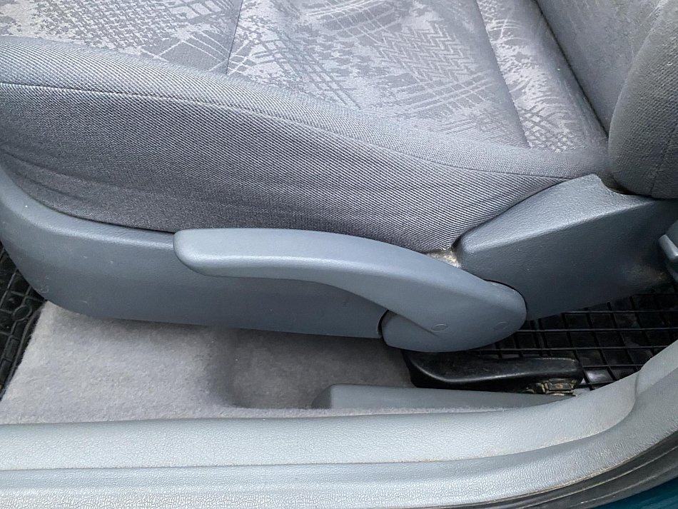 Škoda Octavia 1.6 i 