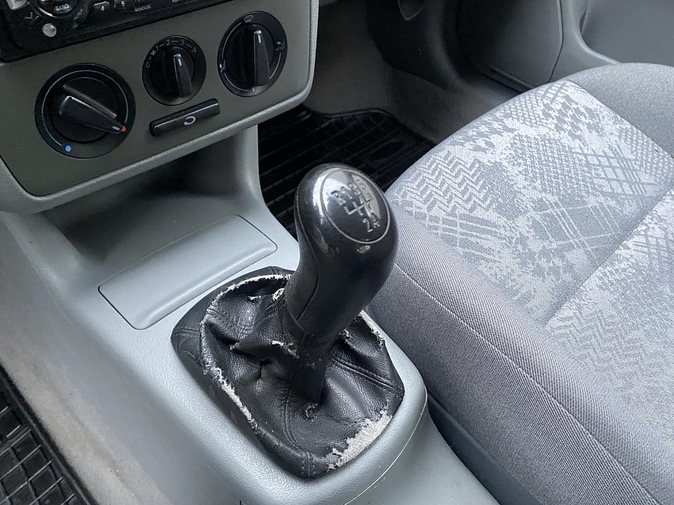 Škoda Octavia 1.6 i 