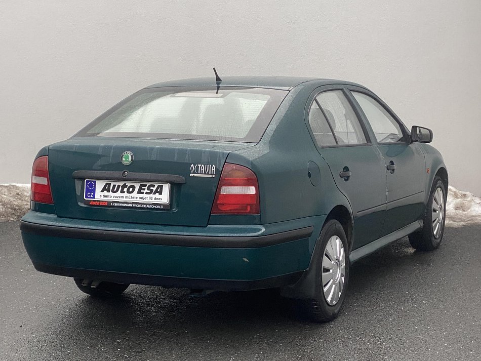 Škoda Octavia 1.6 i 