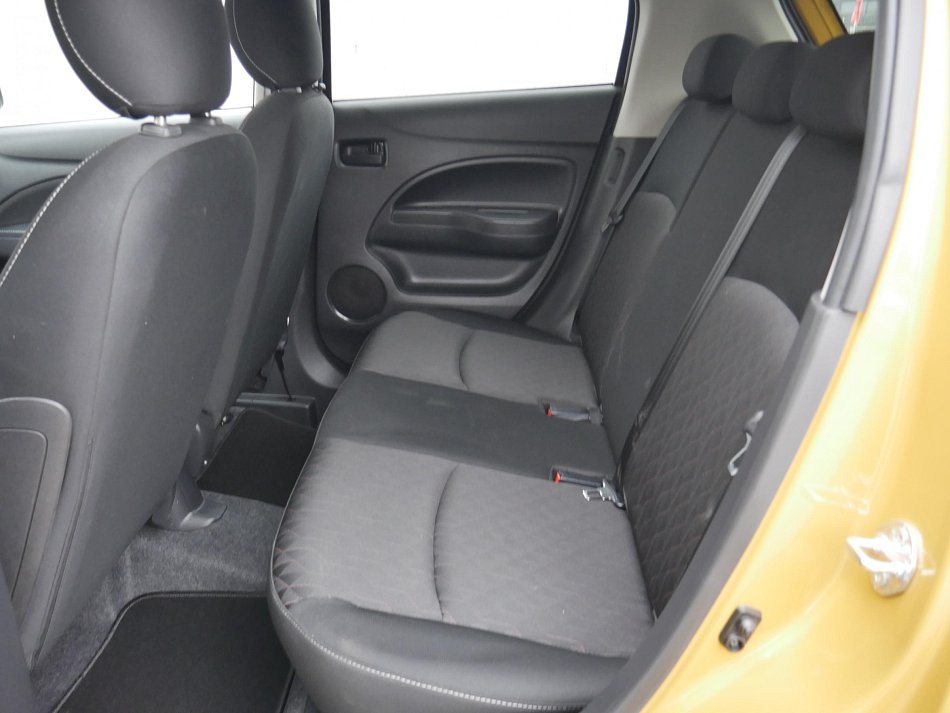 Mitsubishi Space Star 1.2 i Invite