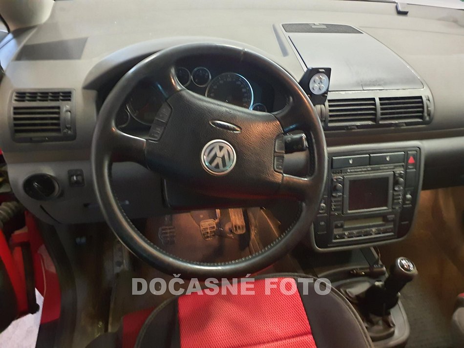 Volkswagen Sharan 1.9TDi 