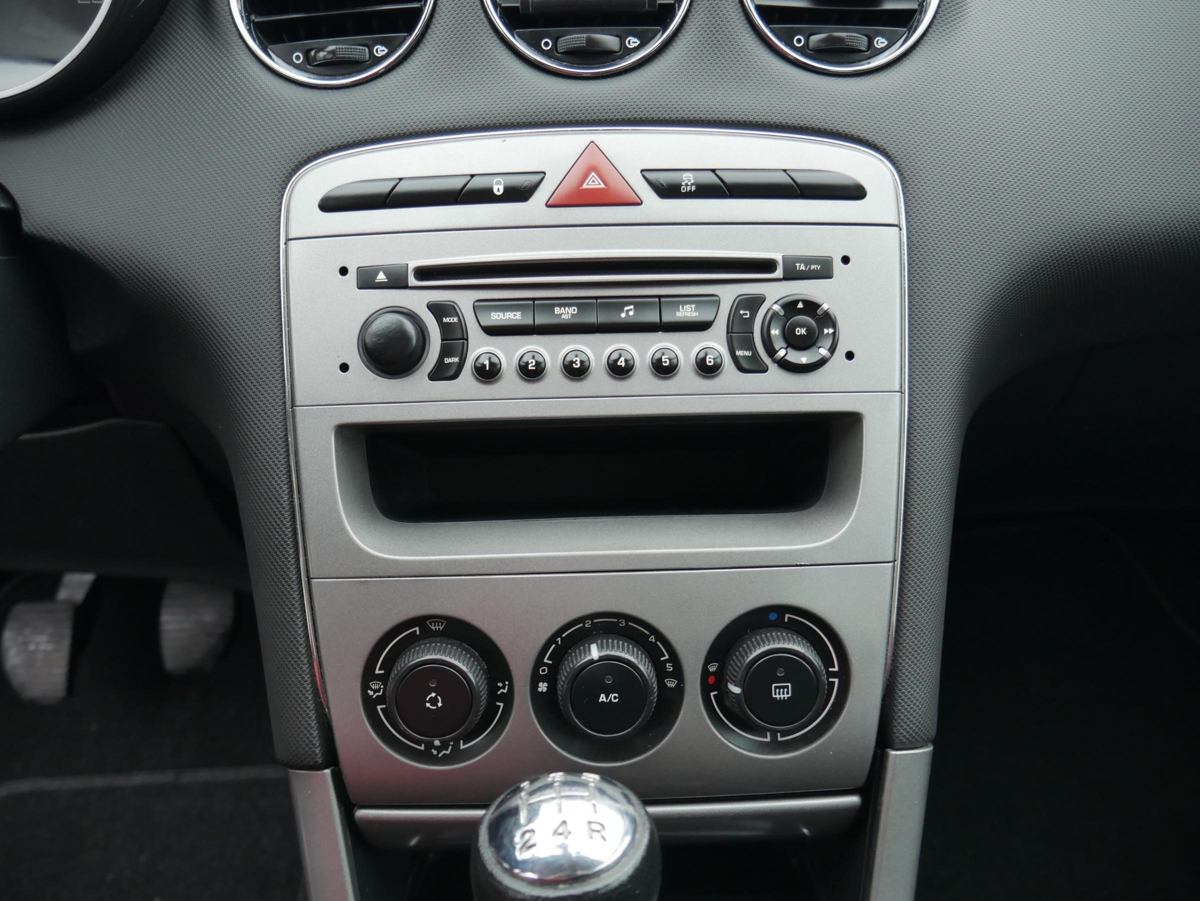 Peugeot 308, 2013 - pohled č. 11