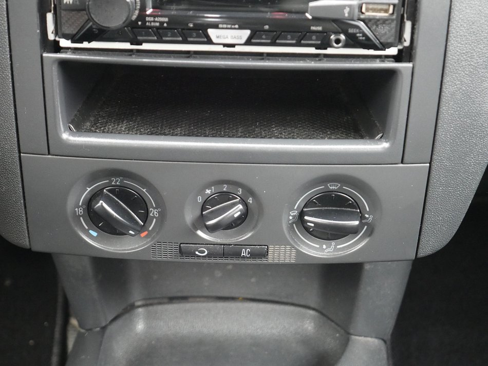 Škoda Fabia I 1.2 12V 