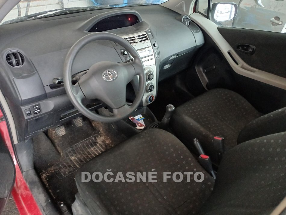 Toyota Yaris 1.0 VVT-i 